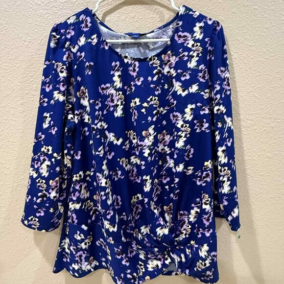 Apt.9 floral top - Picture 1 of 2